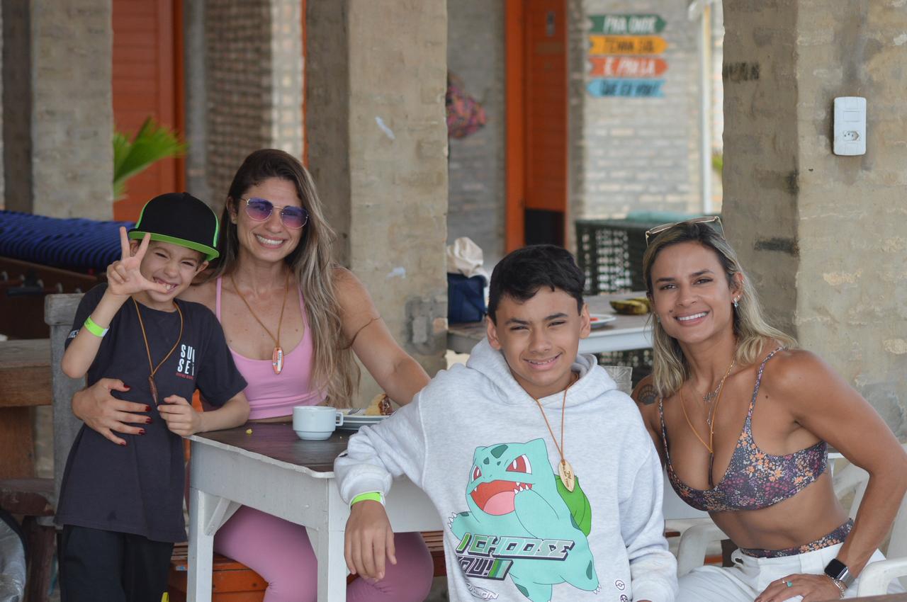 Recordação de surf trip da T4 em clima de viagem
